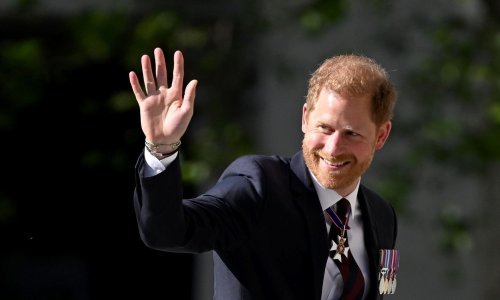 Princ Harry stigao na godišnjicu sportskih igara, kralj Charles odbio doći zbog vrtne zabave