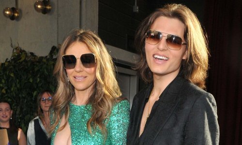 Elizabeth Hurley pozirala s bivšim partnerima, no svu pozornost ukrao je njezin sin