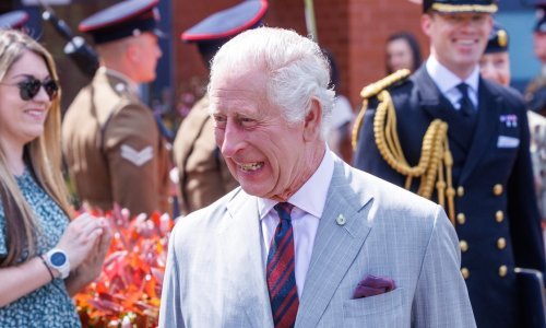 Napokon dobre vijesti o kralju Charlesu: S osmijehom na licu vratio se dužnostima
