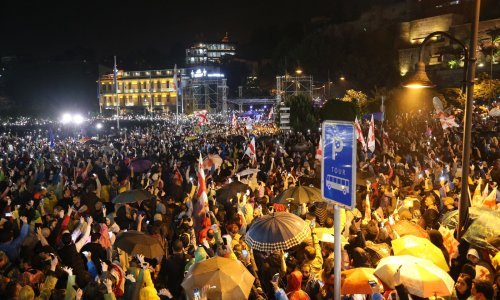 Oko 50.000 ljudi prosvjedovalo u Tbilisiju protiv zakona o stranim agentima