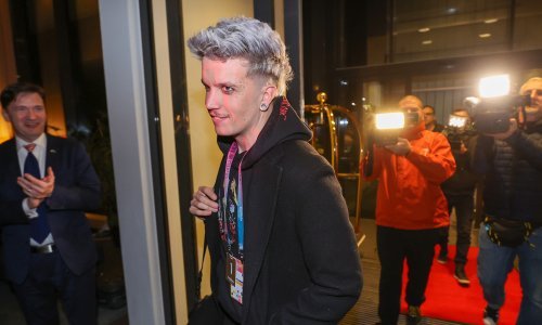 Baby Lasagna dočekan s velikim pljeskom: Pogledajte kakve je volje bio kad je stigao u hotel