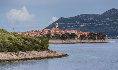 Na potopljenom lokalitetu kod Korčule bademi su se uzgajali prije 6900 godina
