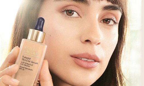 Iskoristite sjajnu priliku i otkrijte tajne profesionalnog make up-a uz Make Up School by Douglas x Estée Lauder