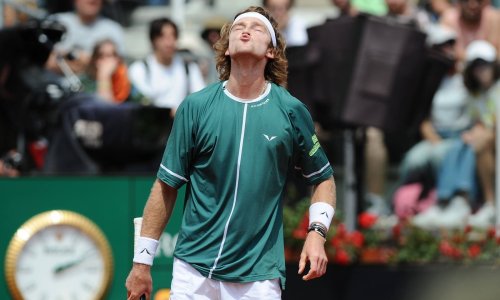 Neće samo Đoković po lošem pamtiti Rim; Rubleva izbacio još lošije rangirani igrač