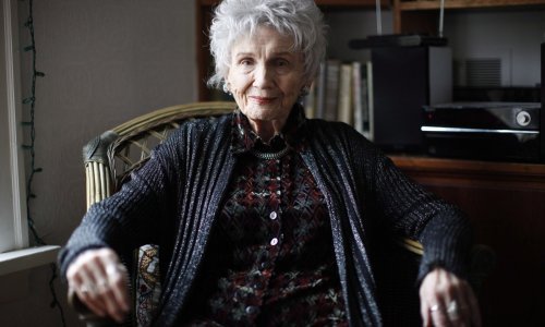 Umrla kanadska spisateljica i nobelovka Alice Munro