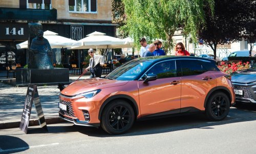 Predstavljen Lexus LBX, urbani crossover s revolucionarnim hibridnim električnim pogonskim sklopom