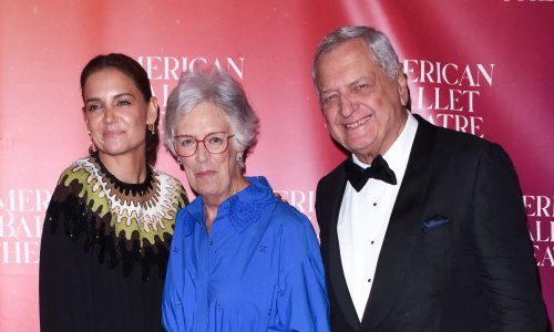 Uz njihovu pomoć Katie Holmes se uspjela izvući iz ralja scijentologije