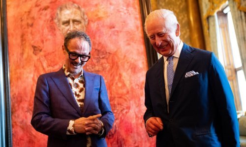 Portret kralja Charlesa izazvao porugu: 'Izgleda kao da se kupa u krvi'