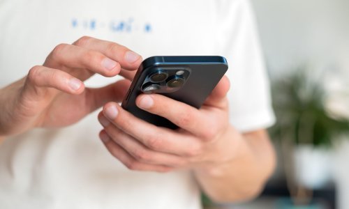 Vaš budući iPhone mogao bi imati zaslon koji se sam popravlja