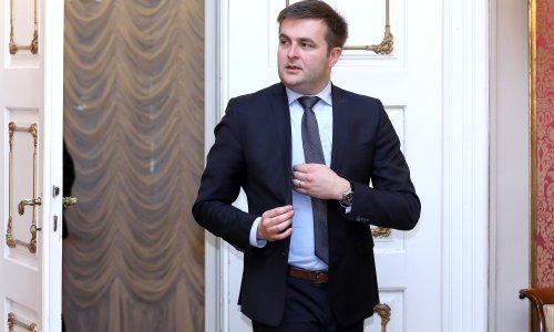 Sindikati pozivaju Ćorića da ukine stručno osposobljavanje i vrati pripravnički sustav