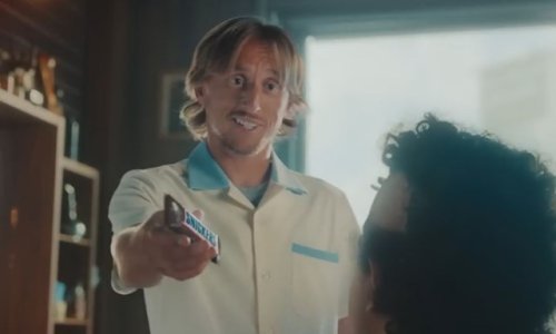 Luka Modrić u novoj reklami za Snickers, pogledajte kako se snašao