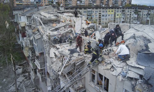 Rafineriju nafte u Slavjansku izrešetali dronovima, prestali s radom