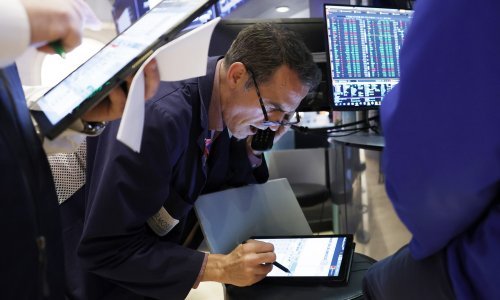 Wall Street blago porastao, trgovanje oprezno