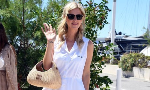 Savršenu ljetnu haljinu bez greške je spojila s cipelama koje svi obožavaju