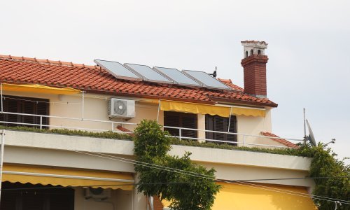 Koliko ćete uštedjeti sa solarima na krovu? Provukli smo jednu stvarnu kuću kroz zagrebačku aplikaciju
