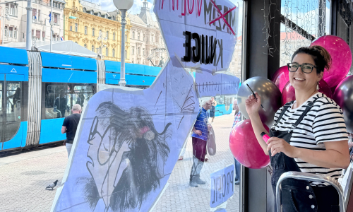 Autorica slikovnice 'Mrzim/volim knjige' oslikala izlog knjižare Ljevak na Trgu