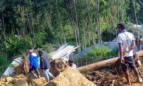 UN procjenjuje da je u odronu u Papui Novoj Gvineji poginulo više od 670 ljudi