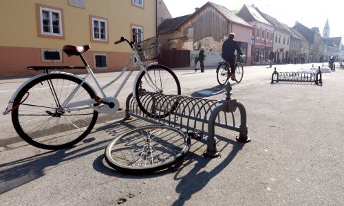 Iz godine u godinu broj krađa bicikala raste, prodaju ih i na javnim dražbama