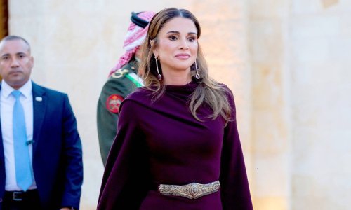 Kraljica Rania nosi haljinu brenda koji obožava Kate Middleton, ali jedan detalj skoro je sve pokvario