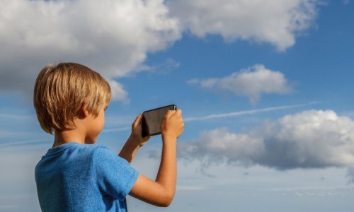 Sigurnost djece na internetu: Kako ih zaštititi? Ovo su ključni savjeti za roditelje