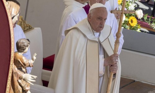 Papa Franjo ispričao se zbog homofobne izjave, svima koji su se osjetili povrijeđeni