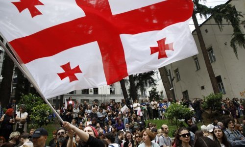 Zaobišli veto predsjednice i izglasali kontroverzni zakon o stranim agentima