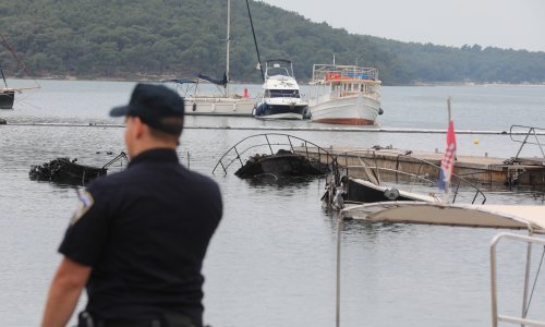 Policija otkrila uzrok požara u Bakarcu u kojem je planulo pet brodova