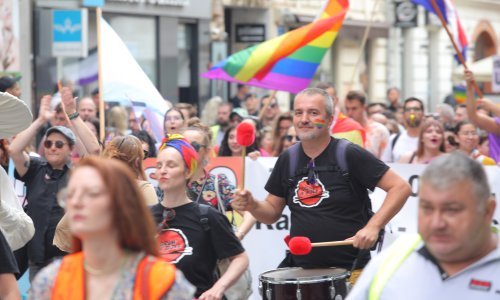 Zagreb pride 2024. bez izgreda: Pročitan je proglas i proglašena queer osoba godine