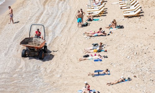 Bizarne posljedice zakona: Spriječeno čak i osnovno održavanje plaža i obale?!