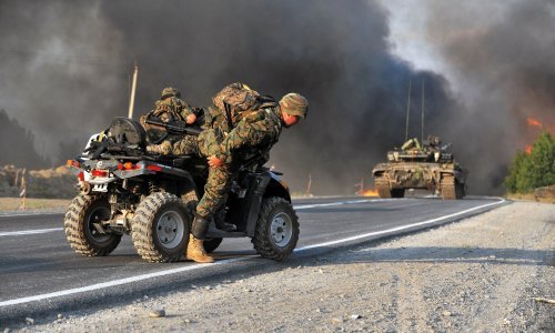 Očajni Rusi kao u Mad Maxu: U borbu šalju blindirane motocikle, a to je loša ideja