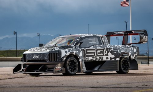 Ford napada legendarnu planinu: Ovo je prvi uvid u F-150 Lightning SuperTruck EV demonstrator