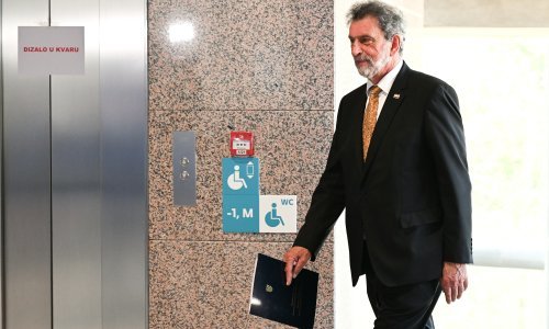 Kraj je školske godine, ministar Fuchs poslao poruku učenicima