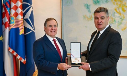 Milanović odlikovao najtrofejnijeg trenera u povijesti američkog nogometa
