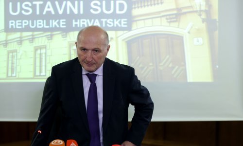Većini ustavnih sudaca završio mandat, ali ostaju i dalje na sudu