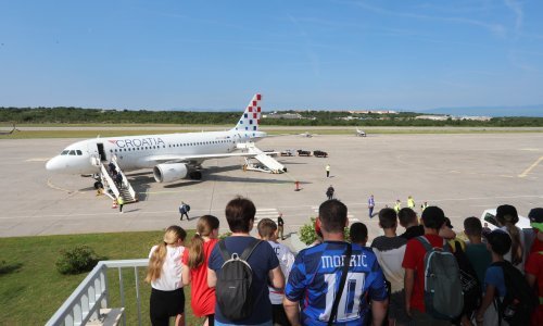 Vatreni s Krka krenuli prema Portugalu; pogledajte kakvo ih je iznenađenje dočekalo