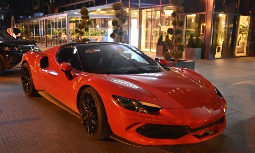 Pogledajte crveni Ferrari Stephena Bartulice iz DP-a
