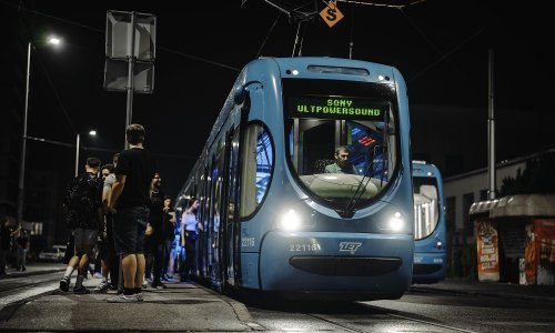 Sony održao nezaboravni, urbani party u tramvaju povodom predstavljanja nove ULT POWER SOUND linije zvučnika i slušalica