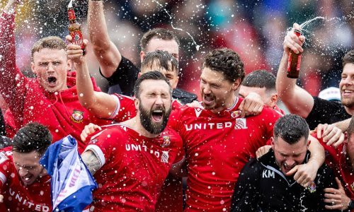 Engleski trećeligaš je na pomolu velikog transfera; vraćaju ga iz golferske mirovine!