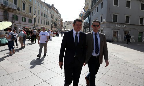 Urušavanje Mosta: Petrovu i Grmoji dani su odbrojeni. Tko će ih naslijediti?
