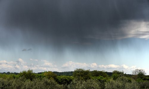 Vakula najavio grmljavinske oluje, a moguća je i tuča: Evo kad se vraća stabilno vrijeme