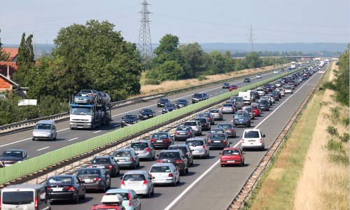 Zbog nesreća se stvorile gužve, na A3 kolona od više kilometara