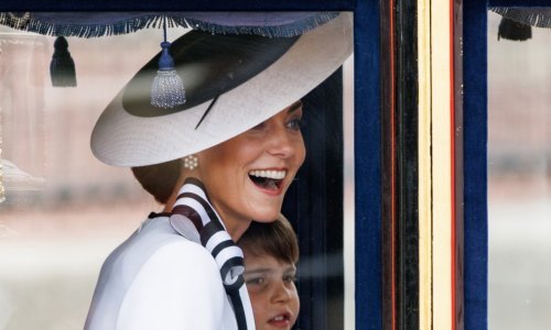 Kate Middleton jednim je detaljem odala počast nikad prežaljenoj majci svoga supruga