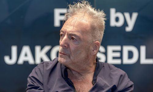 Proslavljeni holivudski glumac stigao u Čepin na snimanje filma o Domovinskom ratu