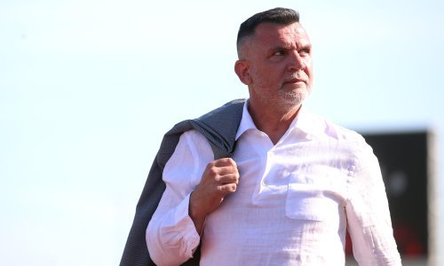 Nakon šokantnog otkaza u Osijeku, Zoran Zekić je preuzeo klub iz Premijer lige!