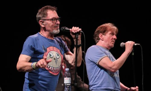 Nekad su dobivali vreće pisama od obožavateljica, a evo kako danas izgleda dvojac 'Neki to vole vruće'