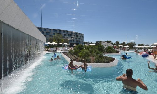 Zagrebačka burza: CROBEX predvođen turističkim sektorom uz oporavak likvidnosti