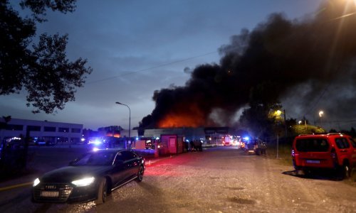 Poruke građanima na mobitele: 'Zatvorite sve prozore i ne izlazite van bez potrebe'