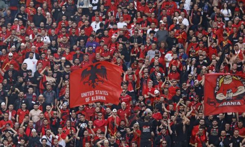 Nakon provokacija prema navijačima Srbije, novinaru s Kosova oduzeta akreditacija!