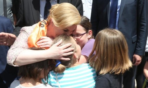 Evo kome je predsjednica donirala novac od kampanje