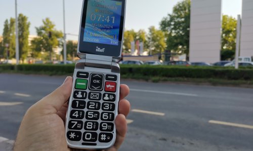 Isprobali smo mobitel za 'starije': Klasična 'školjka' s nekoliko zanimljivih mogućnosti